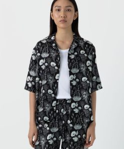 Genesiswear.shop11a3449b2e 1