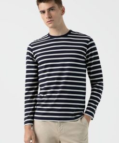 Genesiswear.shop145fc85c0b 1