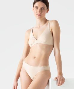 Genesiswear.shop34d2b08133 1