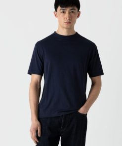 Genesiswear.shop5cc6e2a9a8 2