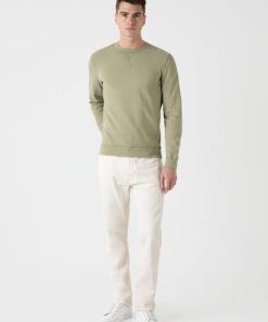 Genesiswear.shop6452554bf8 3