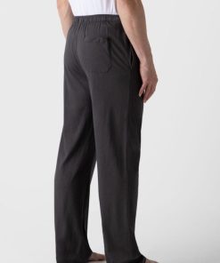 Genesiswear.shop6911db0f78 5