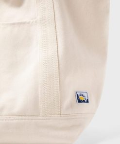 Genesiswear.shop8355318276 3