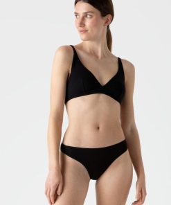 Genesiswear.shop9eb076b371 2