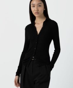 Genesiswear.shopa767f8247e 3