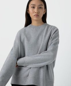 Genesiswear.shopab6801f13d 2