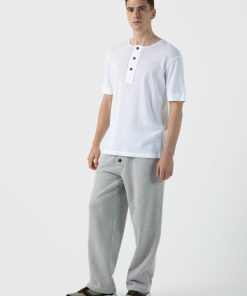 Genesiswear.shopae46cd34f7 3