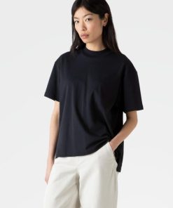 Genesiswear.shopb658fbd404 2