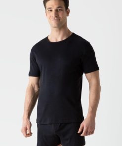 Genesiswear.shopba8fcd7de8 2