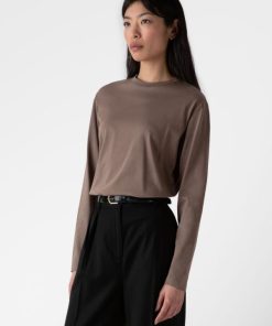 Genesiswear.shopc143673604 1