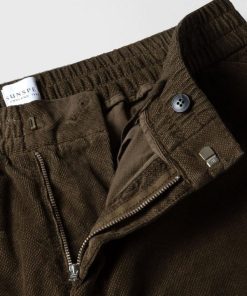 Genesiswear.shopc5d4637ac4 4