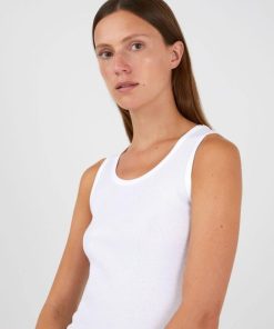 Genesiswear.shopc8dceeb320 4