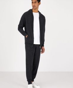 Genesiswear.shopcfbb5dde00 2