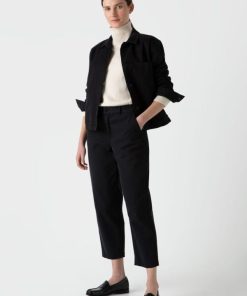 Genesiswear.shopdb988377f5 2