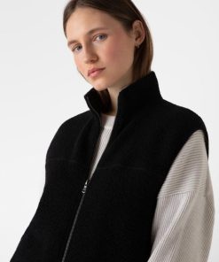 Genesiswear.shope8e60af299 3