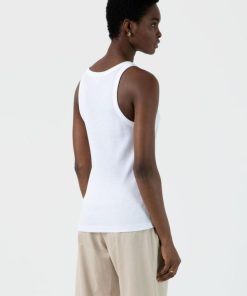 Genesiswear.shopef68821aa0 4