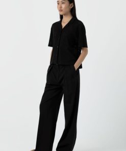 Genesiswear.shopf12d1ad360 1