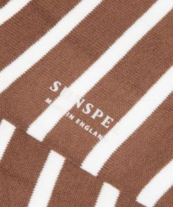 Genesiswear.shopf2de92a235 2